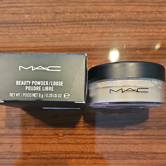MAC Cosmetics Beauty Powder In 
